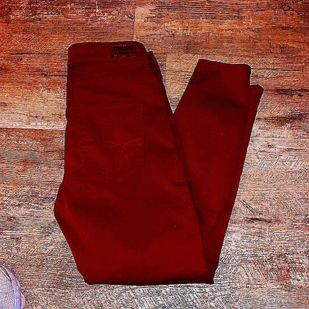 Cranberry colored jeans high rise ankle skinny zipper bottom